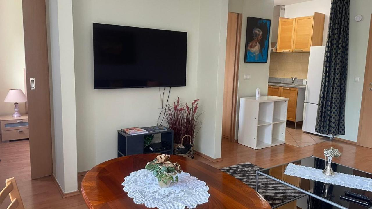 Kis-Celli Apartman Budapest Luaran gambar